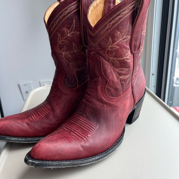 Women’s Old Gringo Red Cowboy Boot - Picture 3 of 4